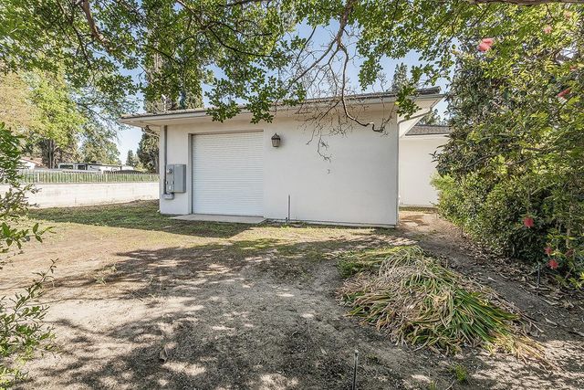 5903 E Butler Avenue, Fresno, CA 93727