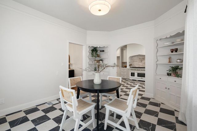 823 W Lodi Ave, Lodi, CA 95240