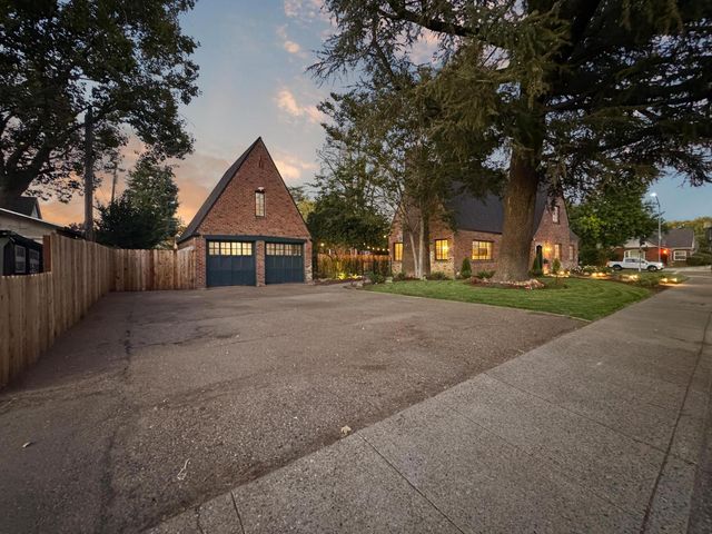 823 W Lodi Ave, Lodi, CA 95240