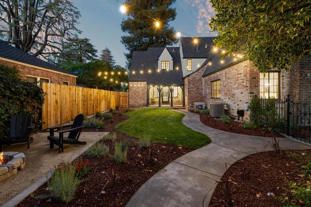 823 W Lodi Ave, Lodi, CA 95240