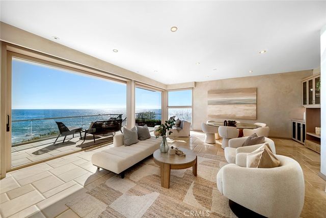 1907 Ocean Way, Laguna Beach, CA 92651