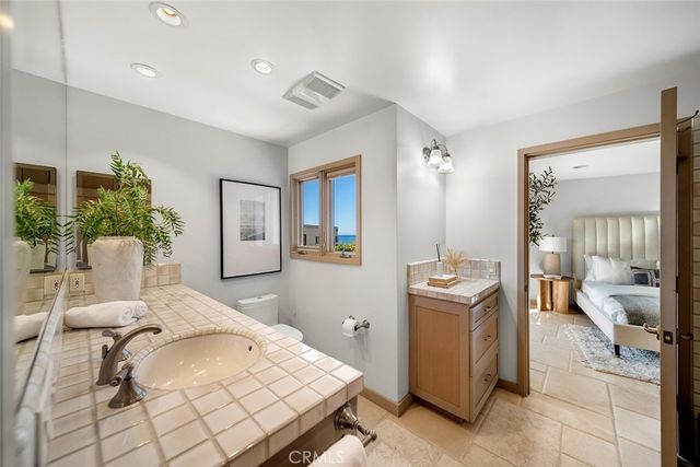 1907 Ocean Way, Laguna Beach, CA 92651