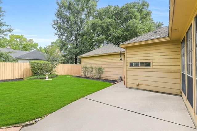 5623 Spring Lodge Drive, Kingwood, TX 77345