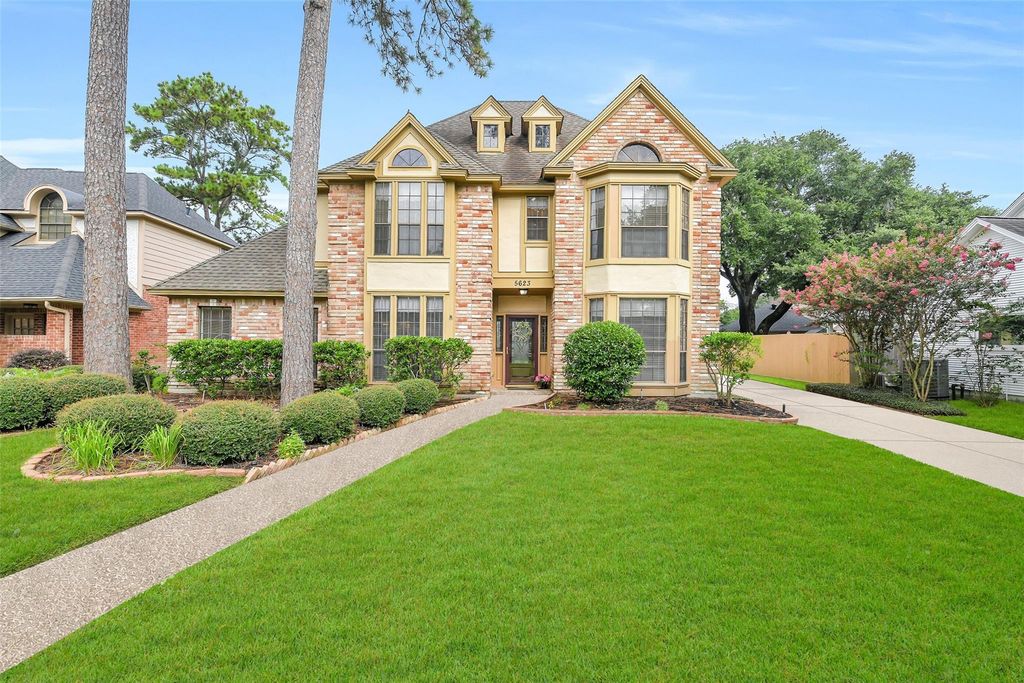 5623 Spring Lodge Drive, Kingwood, TX 77345