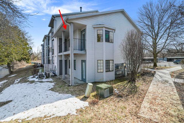 641 Riverine Drive, Traverse City, MI 49684