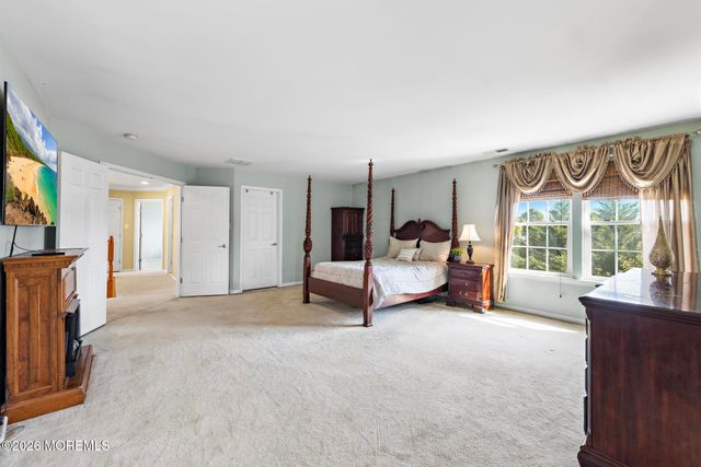 66 Vicari Way, Little Egg Harbor, NJ 08087