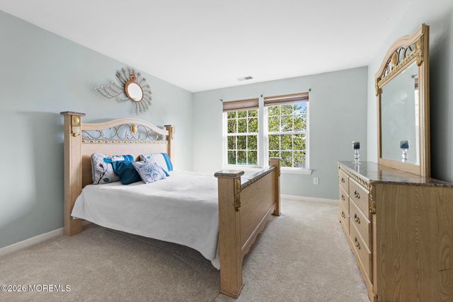 66 Vicari Way, Little Egg Harbor, NJ 08087