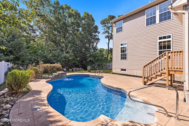 66 Vicari Way, Little Egg Harbor, NJ 08087