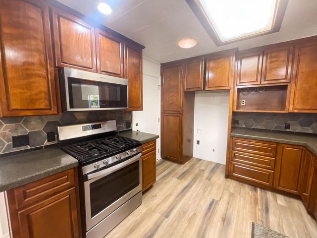 3450 Sierra View Ln, Sacramento, CA 95821