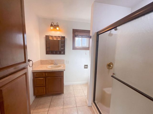 3450 Sierra View Ln, Sacramento, CA 95821