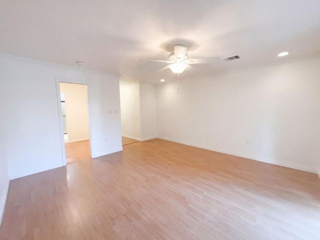 3450 Sierra View Ln, Sacramento, CA 95821