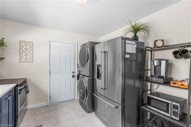 1110 Guyer Street, High Point, NC 27262