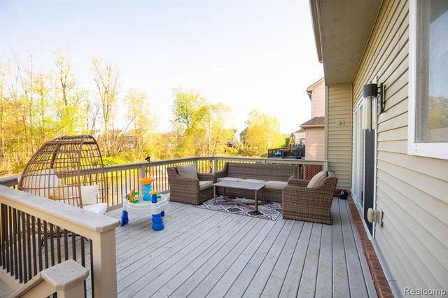 27123 Victoria Road, Novi, MI 48374