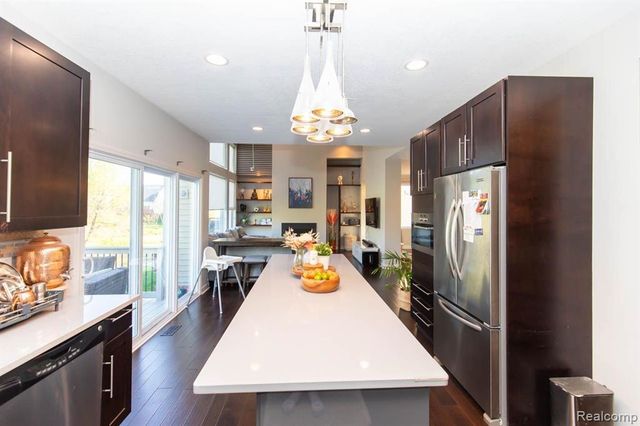 27123 Victoria Road, Novi, MI 48374