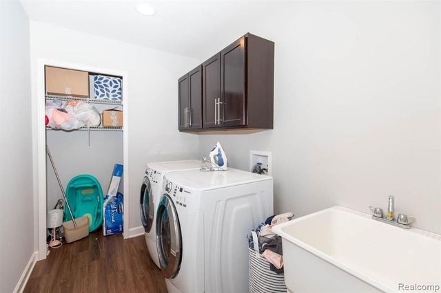 27123 Victoria Road, Novi, MI 48374