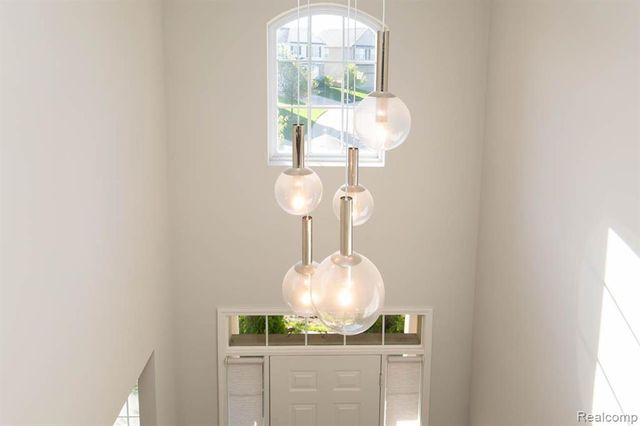 27123 Victoria Road, Novi, MI 48374