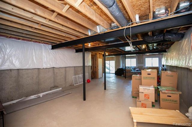 27123 Victoria Road, Novi, MI 48374