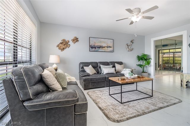 146 Clyburn WAY W I-6, Marco Island, FL 34145
