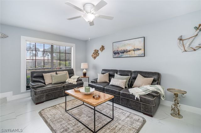 146 Clyburn WAY W I-6, Marco Island, FL 34145