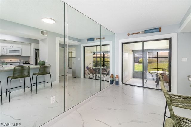 146 Clyburn WAY W I-6, Marco Island, FL 34145