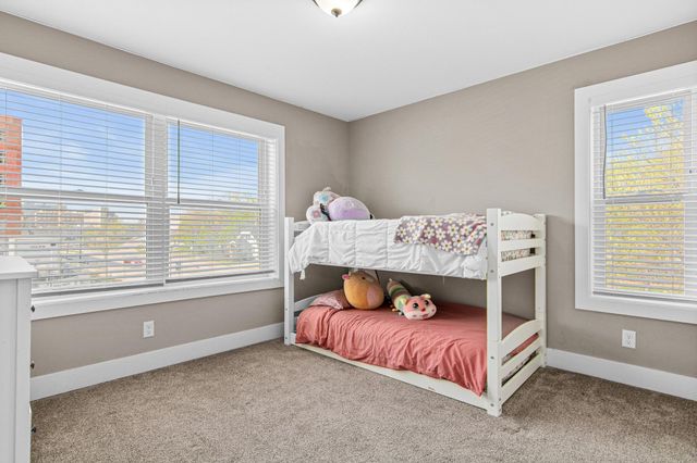 3126 Vincent Avenue N, Minneapolis, MN 55411