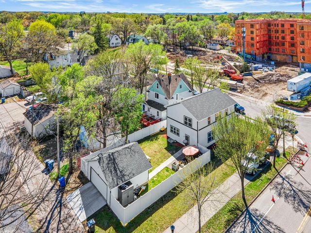 3126 Vincent Avenue N, Minneapolis, MN 55411