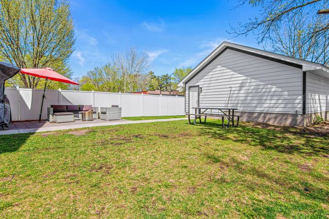 3126 Vincent Avenue N, Minneapolis, MN 55411