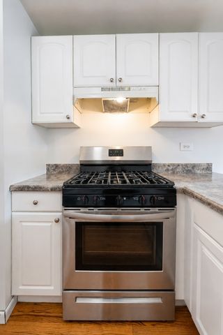 4306 N Keystone Avenue 303, Chicago, IL 60641