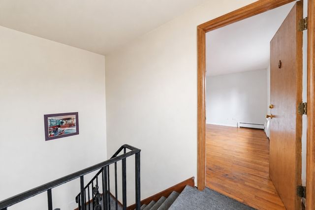 4306 N Keystone Avenue 303, Chicago, IL 60641