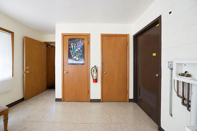 4306 N Keystone Avenue 303, Chicago, IL 60641