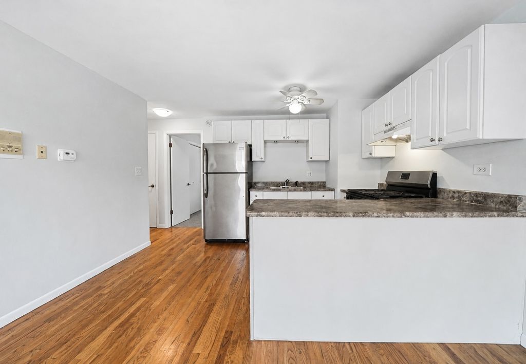 4306 N Keystone Avenue 303, Chicago, IL 60641 — photo 5