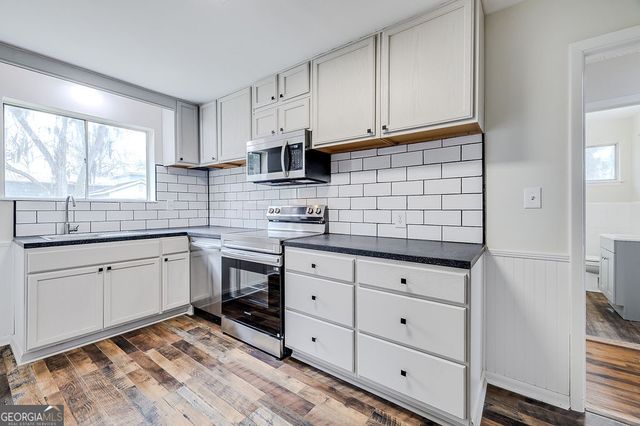 2105 Saint Johns Avenue, Savannah, GA 31404