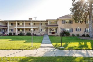 2377 WALTON Boulevard 11, Rochester Hills, MI 48309