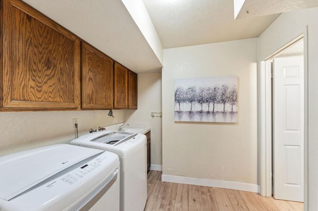 132 Morning Dove Ln, Folsom, CA 95630