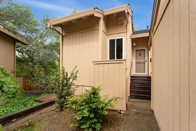 132 Morning Dove Ln, Folsom, CA 95630