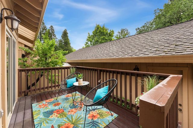 132 Morning Dove Ln, Folsom, CA 95630