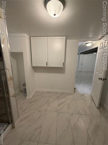 734 Highland Street, Wyandotte, MI 48192