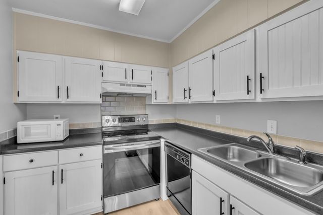 1900 Richard Jones Rd Apt R8, Nashville, TN 37215