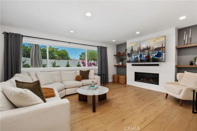 27022 Mariscal, Mission Viejo, CA 92691