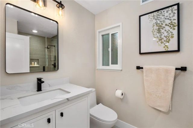 27022 Mariscal, Mission Viejo, CA 92691