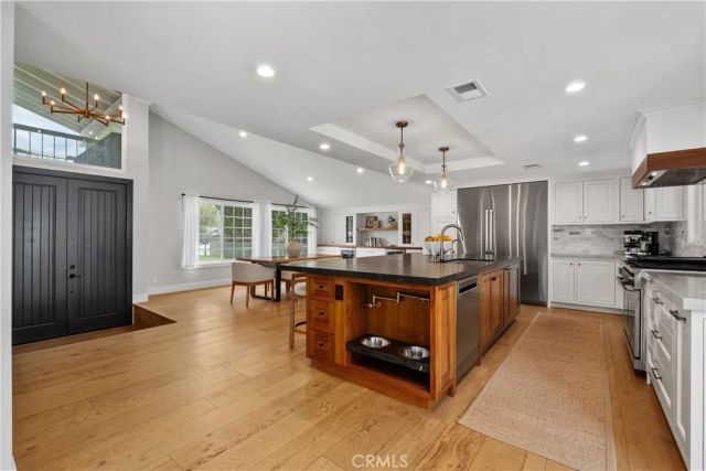 27022 Mariscal, Mission Viejo, CA 92691