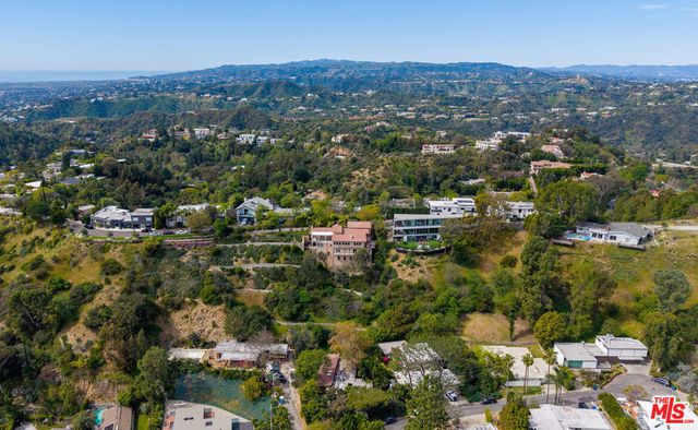 2480 Briarcrest Road, Beverly Hills, CA 90210