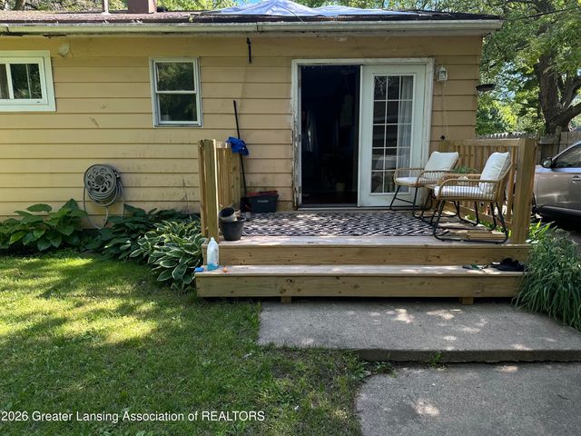 3434 Glenbrook Drive, Lansing, MI 48911