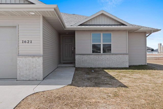1621 FRONTIER ROAD, Luxemburg, WI 54217