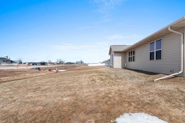 1621 FRONTIER ROAD, Luxemburg, WI 54217
