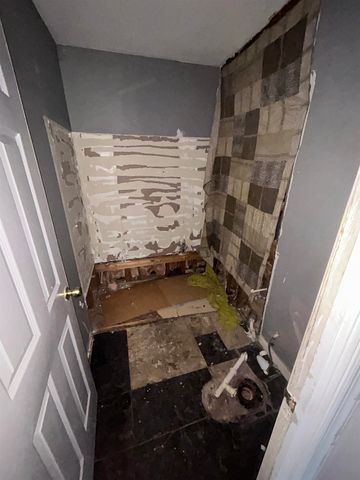 2302 Copeman Boulevard, Flint, MI 48504