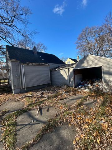 2302 Copeman Boulevard, Flint, MI 48504