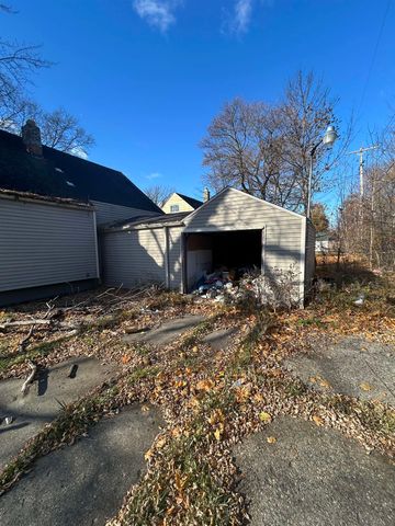 2302 Copeman Boulevard, Flint, MI 48504