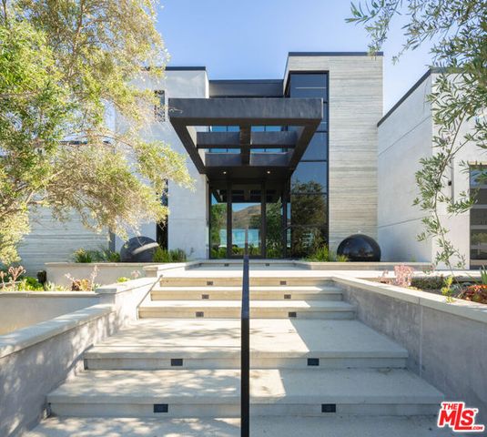 23917 Malibu Road, Malibu, CA 90265