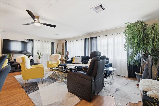 23777 Mulholland Hwy SPACE 107, Calabasas, CA 91302